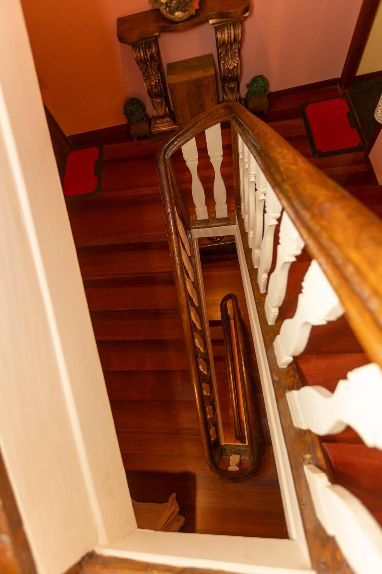Escuder Apartamentos Turisticos Ribadeo Esterno foto