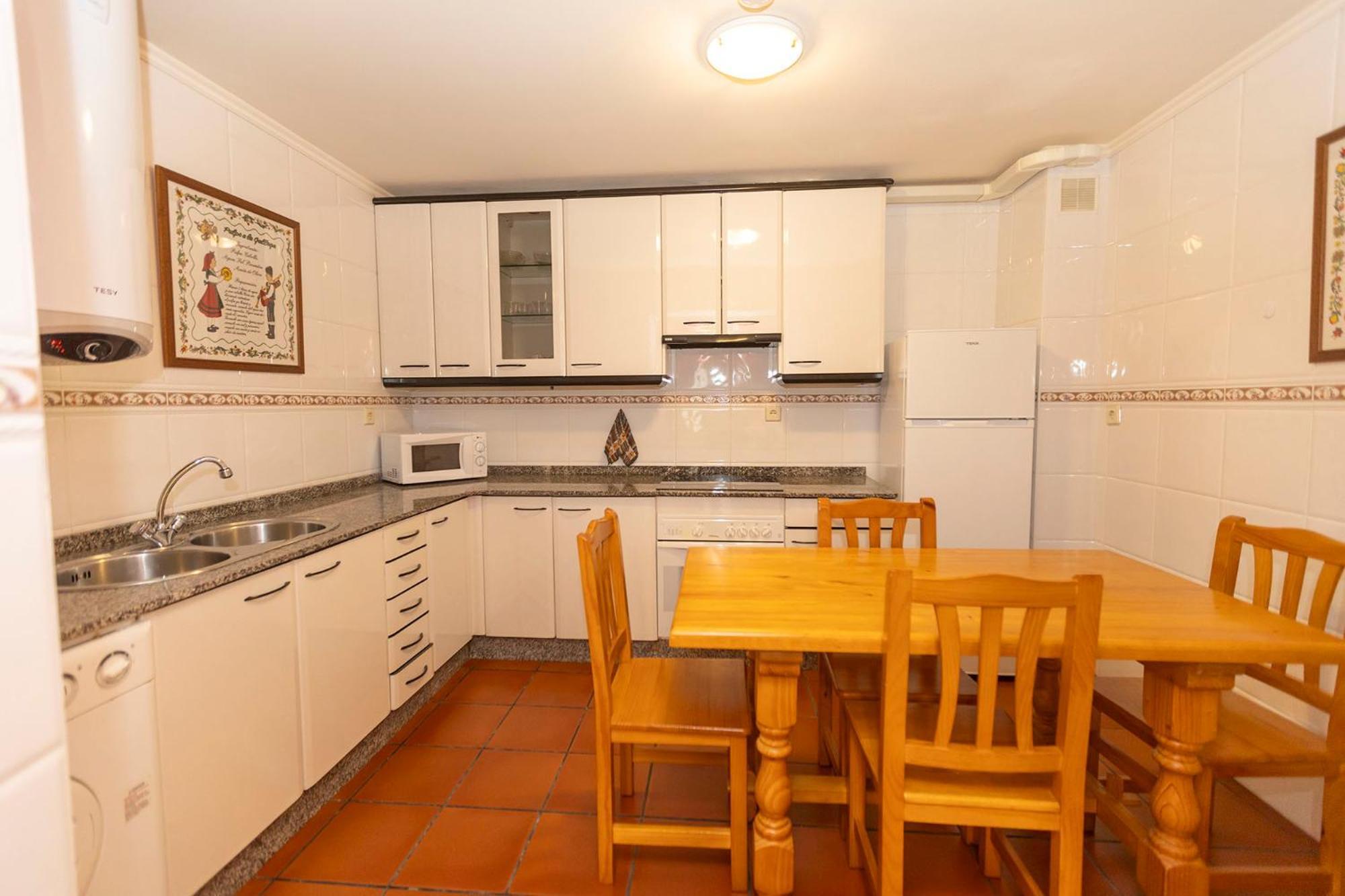 Escuder Apartamentos Turisticos Ribadeo Esterno foto