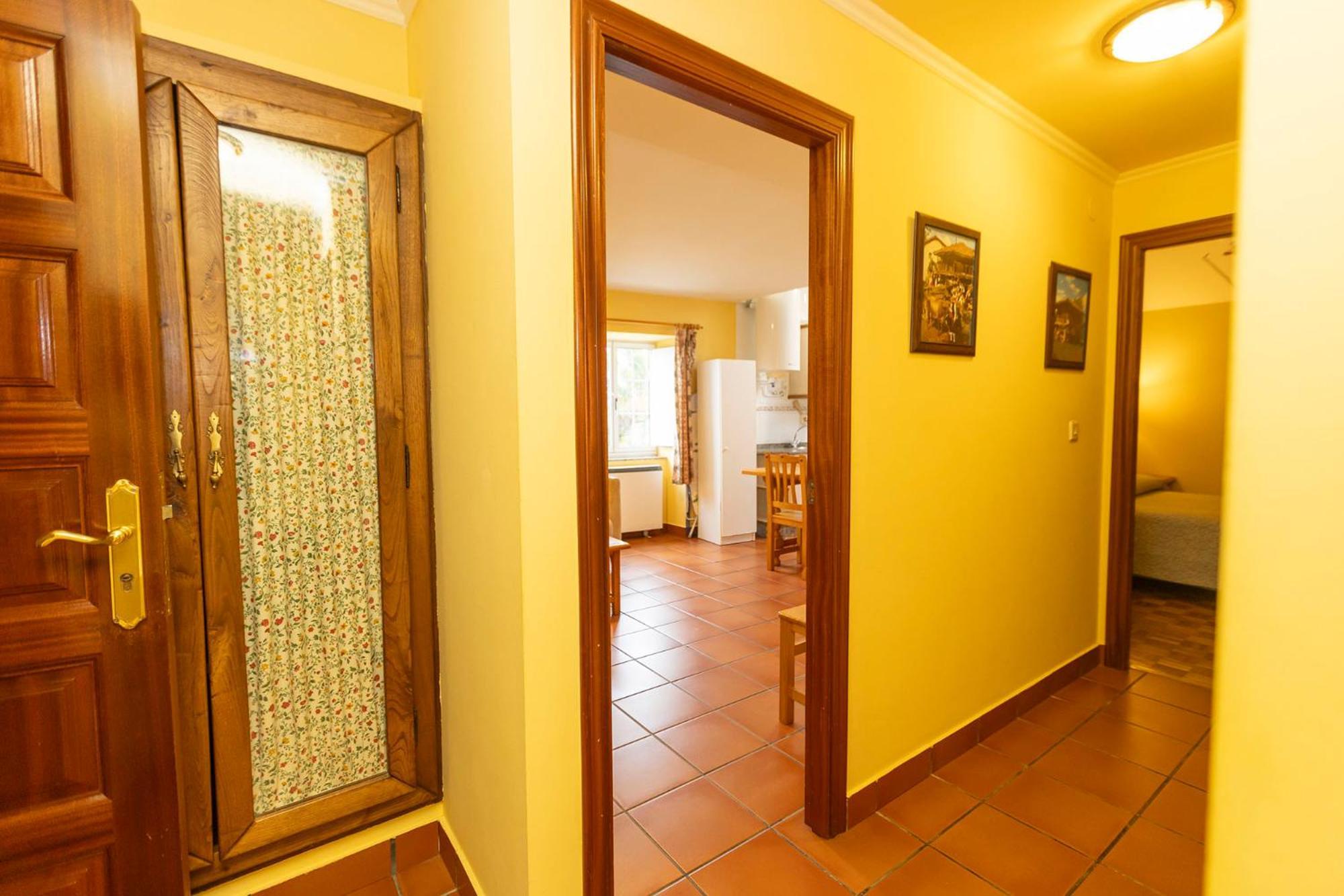 Escuder Apartamentos Turisticos Ribadeo Esterno foto